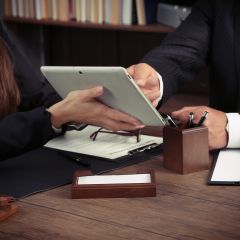 От семейных конфликтов до бизнес-споров: россияне стали мириться с помощью нотариуса